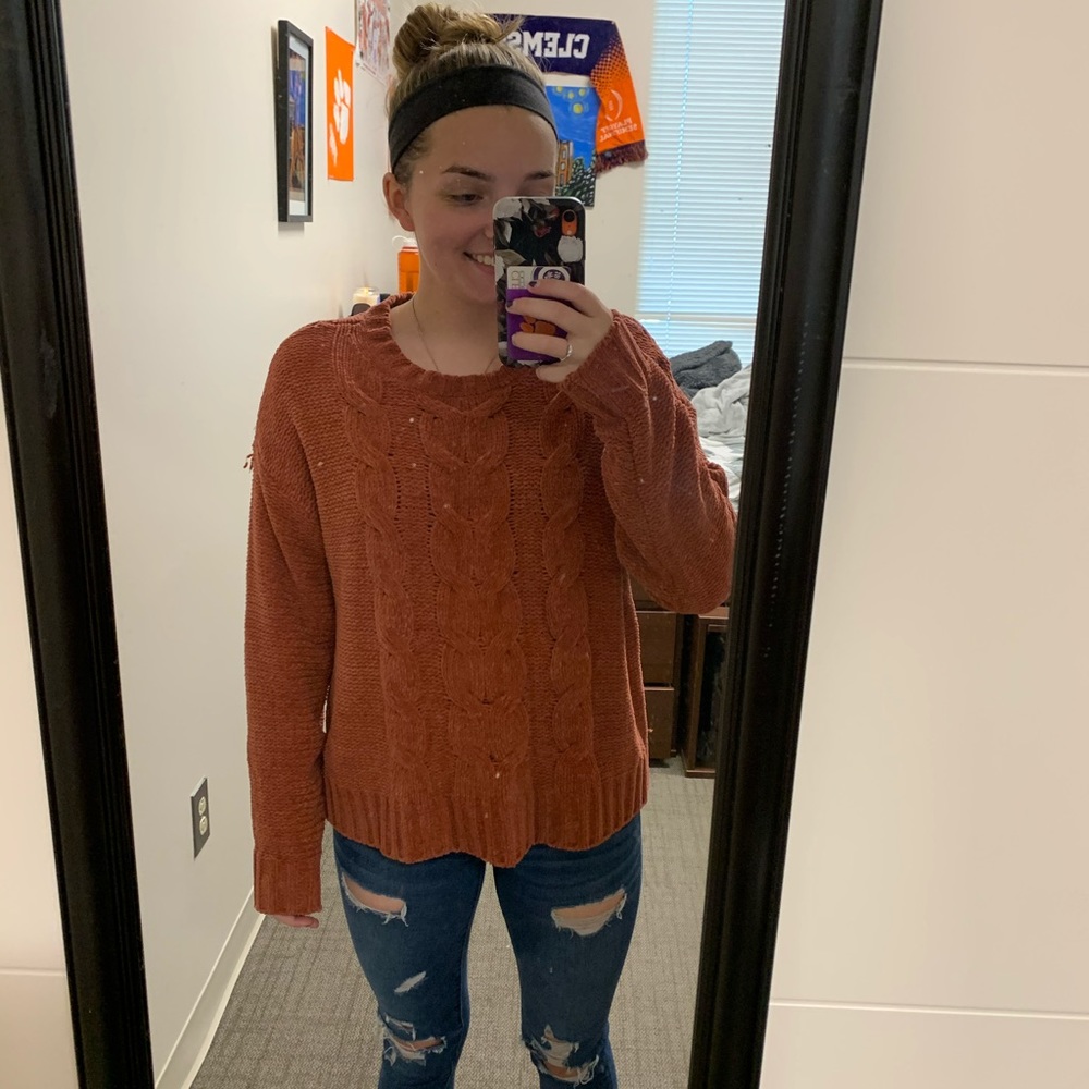 American Eagle Sweater